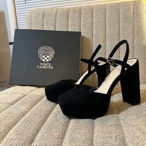 Vince Camuto Mirandova Velvet Platform Pump